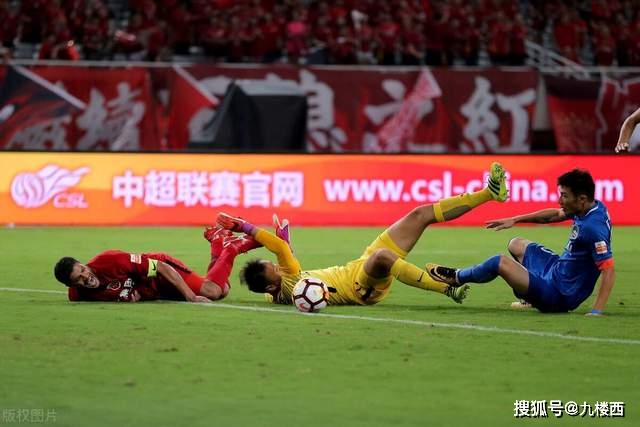 亚历山大谈无球战术的重要性 追求团队战术多样性